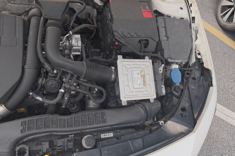 Used Mercedes-Benz A-Class 2020 Restyled A 180 L Sport Sedan Engine Bay Left