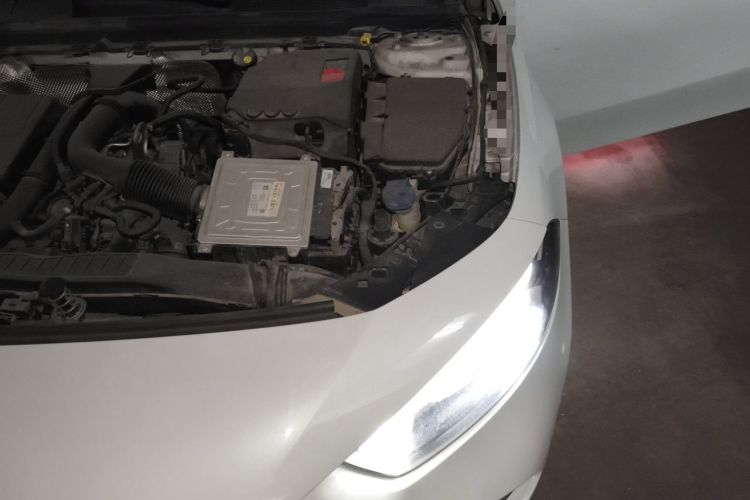 Used Mercedes-Benz A-Class 2020 A 200 L Sport Sedan Engine Bay Left