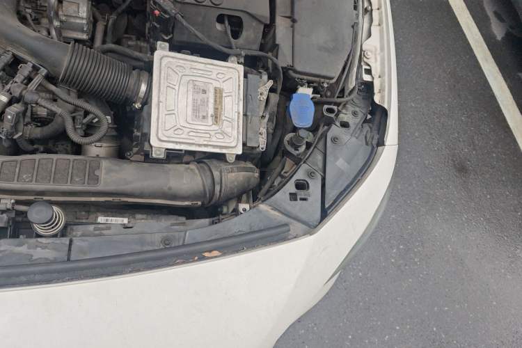Used Mercedes-Benz A-Class 2020 Restyled A 200 L Sport Sedan Fashion Version Engine Bay Left