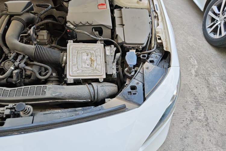 Used Mercedes-Benz A-Class 2020 A 200 L Sport Sedan Engine Bay Left