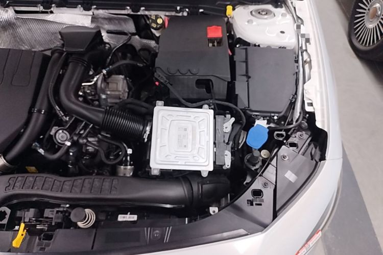 Used Mercedes-Benz A-Class 2020 Second Facelift A 180 L Sport Sedan Engine Bay Left