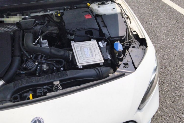 Used Mercedes-Benz A-Class 2020 A 200 L Sport Sedan Engine Bay Left