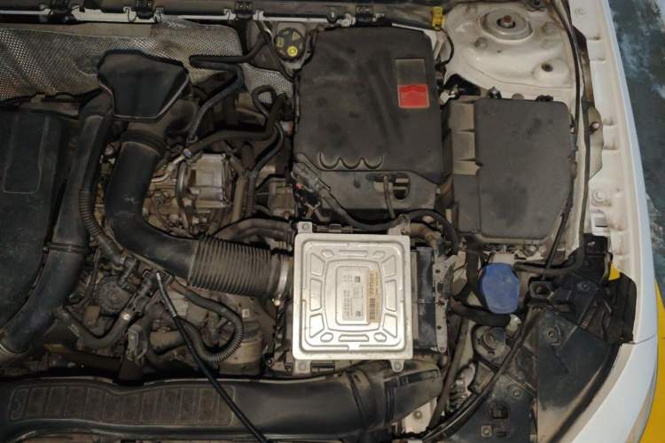 Used Mercedes-Benz A-Class 2020 Restyled A 200 L Sport Sedan Fashion Version Engine Bay Left