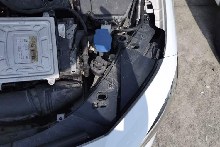 Used Mercedes-Benz A-Class 2020 A 200 L Sport Sedan Engine Bay Left