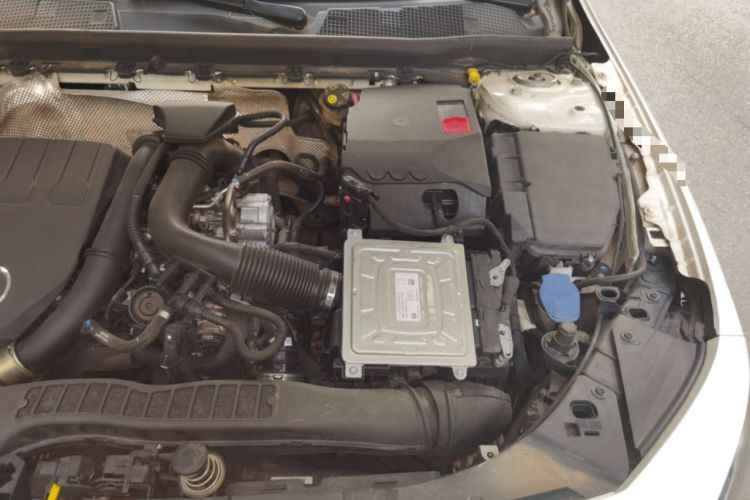 Used Mercedes-Benz A-Class 2020 Restyled A 200 L Sport Sedan Fashion Version Engine Bay Left