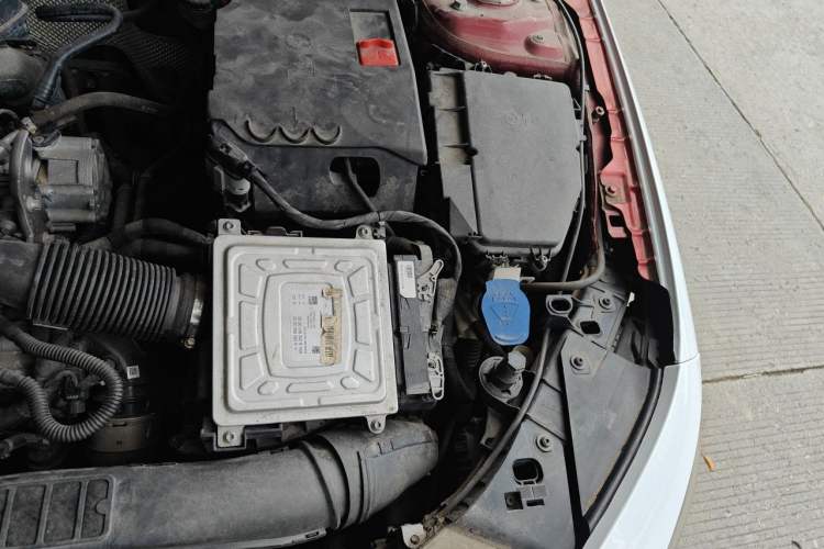 Used Mercedes-Benz A-Class 2020 A 200 L Sport Sedan Engine Bay Left