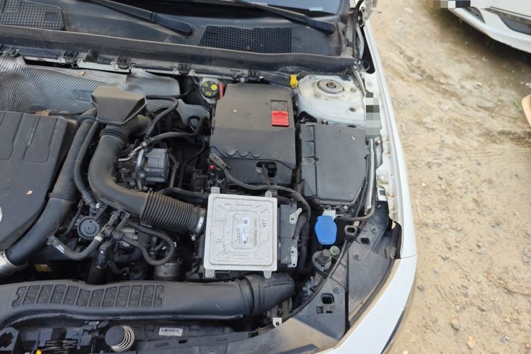 Used Mercedes-Benz A-Class 2020 Restyled A 200 L Sport Sedan Fashion Version Engine Bay Left