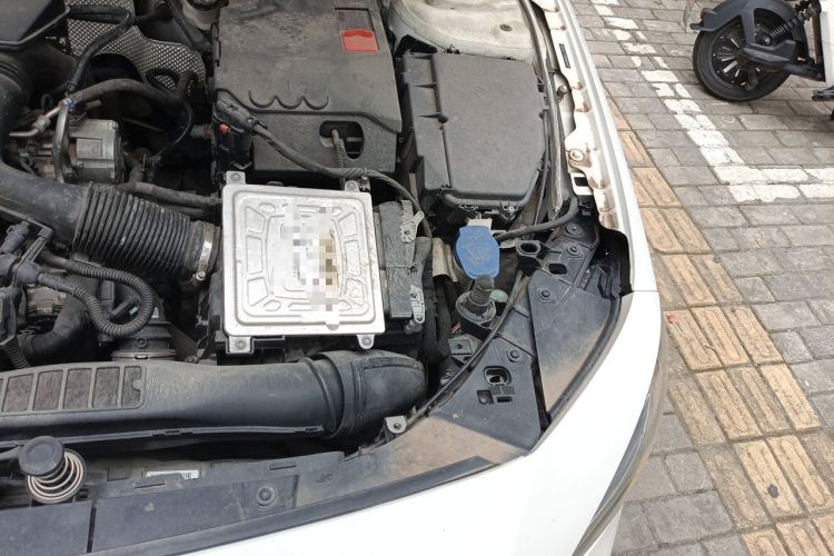 Used Mercedes-Benz A-Class 2020 Restyled A 200 L Sport Sedan Dynamic Version Engine Bay Left
