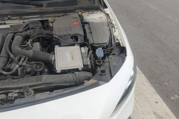 Used Mercedes-Benz A-Class 2020 A 200 L Sport Sedan Engine Bay Left