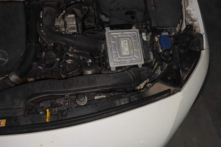 Used Mercedes-Benz A-Class 2020 A 200 L Sport Sedan Engine Bay Left