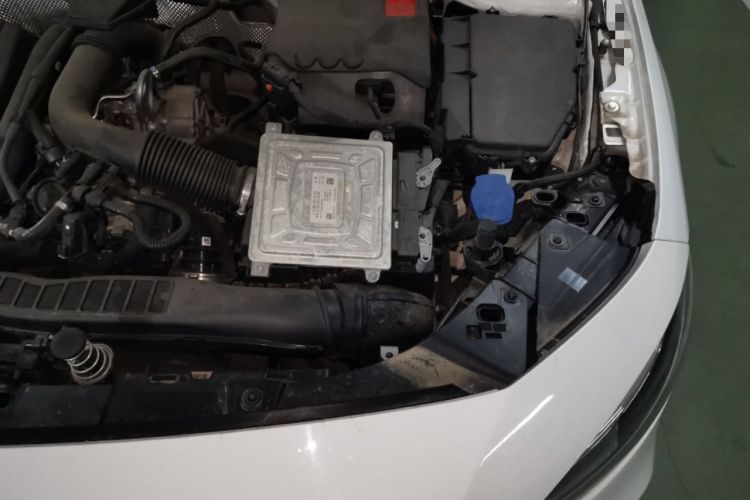 Used Mercedes-Benz A-Class 2020 Revised A 180 L Engine Bay Left