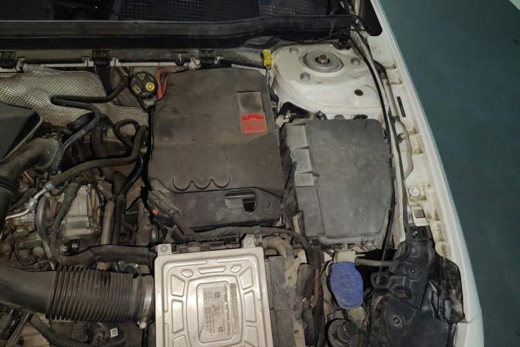 Used Mercedes-Benz A-Class 2020 Facelift A 180 L Sport Sedan Special Configuration Engine Bay Left