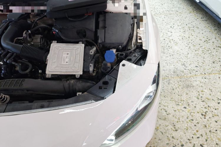 Used Mercedes-Benz A-Class 2020 A 200 L Sport Sedan Engine Bay Left