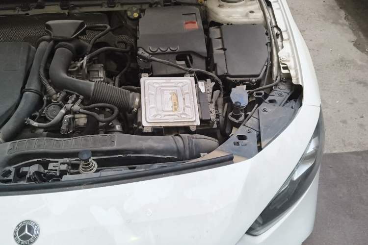 Used Mercedes-Benz A-Class 2020 A 200 L Sport Sedan Engine Bay Left
