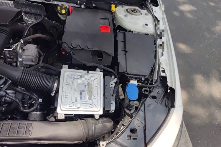 Used Mercedes-Benz A-Class 2020 A 200 L Sport Sedan Engine Bay Left