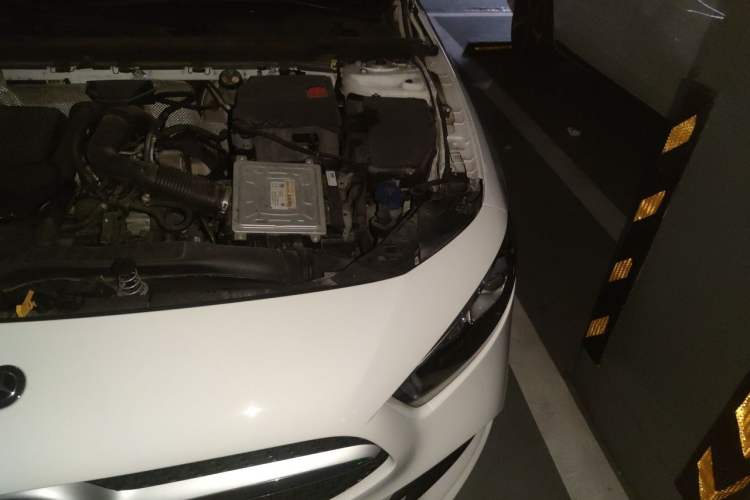 Used Mercedes-Benz A-Class 2020 A 200 L Sport Sedan Engine Bay Left
