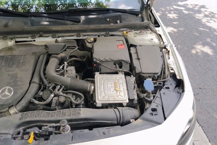 Used Mercedes-Benz A-Class 2020 Restyled A 200 L Sport Sedan Fashion Version Engine Bay Left