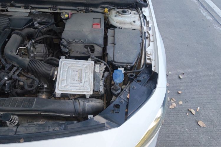 Used Mercedes-Benz A-Class 2020 A 200 L Sport Sedan Engine Bay Left
