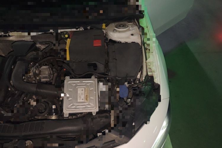 Used Mercedes-Benz A-Class 2020 A 200 L Sport Sedan Engine Bay Left