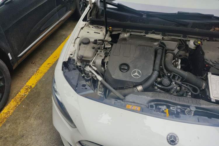 Used Mercedes-Benz A-Class 2020 Restyled A 200 L Sport Sedan Fashion Version Engine Bay Right