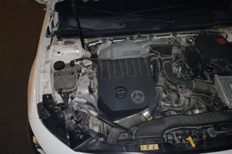 Used Mercedes-Benz A-Class 2020 Restyled A 200 L Sport Sedan Fashion Version Engine Bay Right