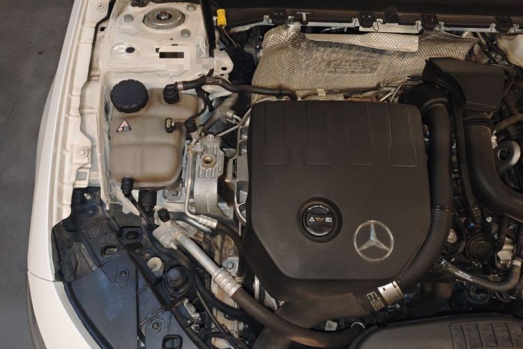 Used Mercedes-Benz A-Class 2020 Restyled A 200 L Sport Sedan Fashion Version Engine Bay Right