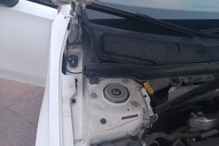 Used Mercedes-Benz A-Class 2020 Restyled A 200 L Sport Sedan Fashion Version Engine Bay Right