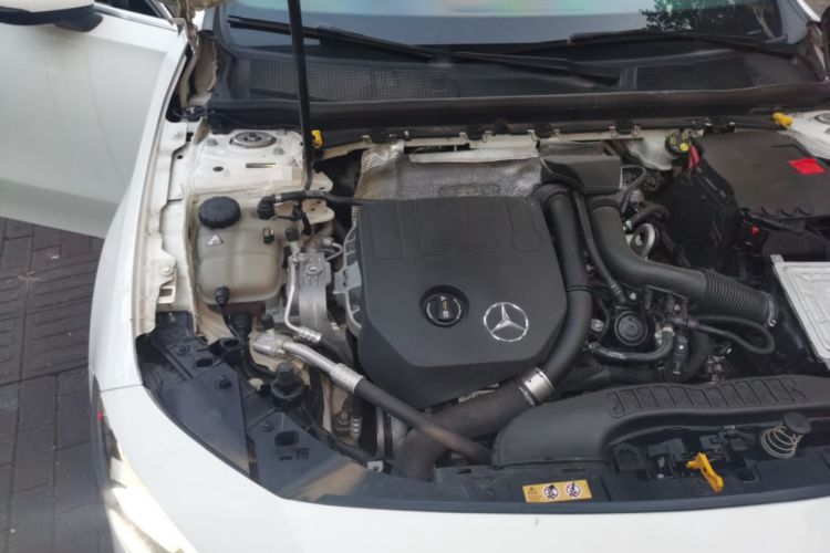 Used Mercedes-Benz A-Class 2020 Restyled A 200 L Sport Sedan Fashion Version Engine Bay Right
