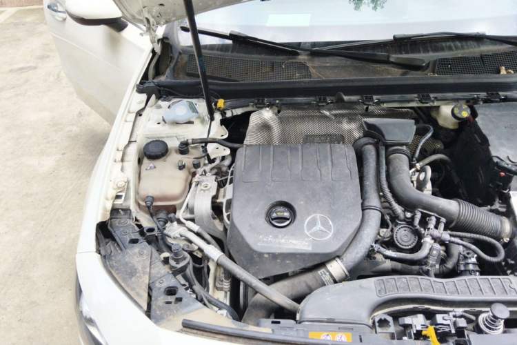 Used Mercedes-Benz A-Class 2020 A 200 L Engine Bay Right