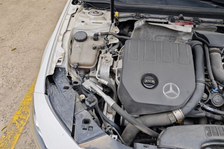 Used Mercedes-Benz A-Class 2020 Restyled A 200 L Sport Sedan Fashion Version Engine Bay Right