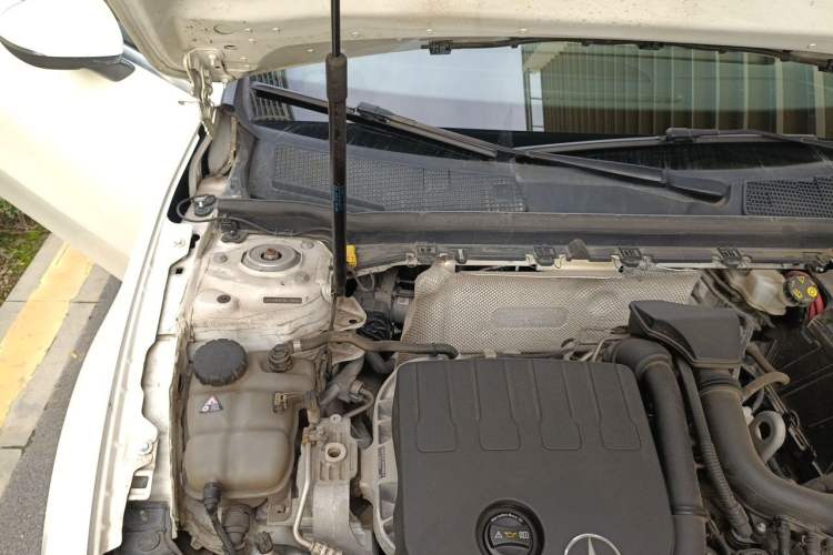 Used Mercedes-Benz A-Class 2020 Second Facelift A 180 L Sport Sedan Engine Bay Right