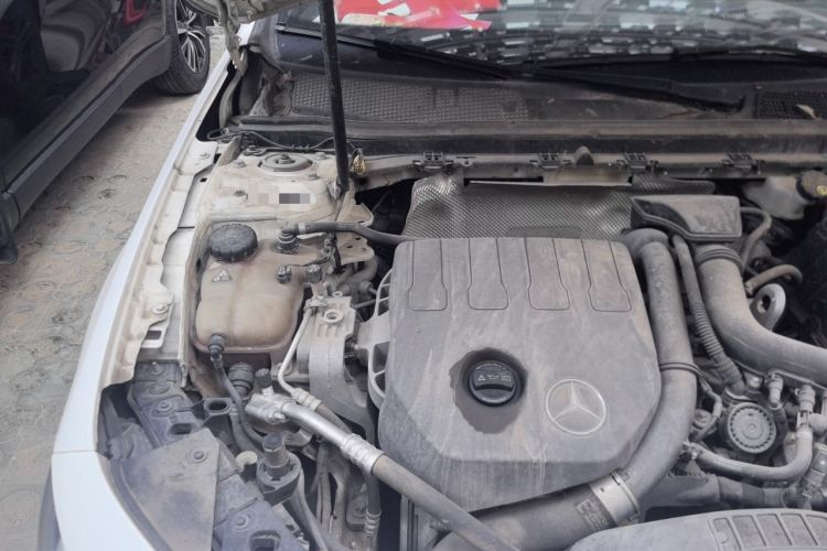 Used Mercedes-Benz A-Class 2020 A 200 L Engine Bay Right