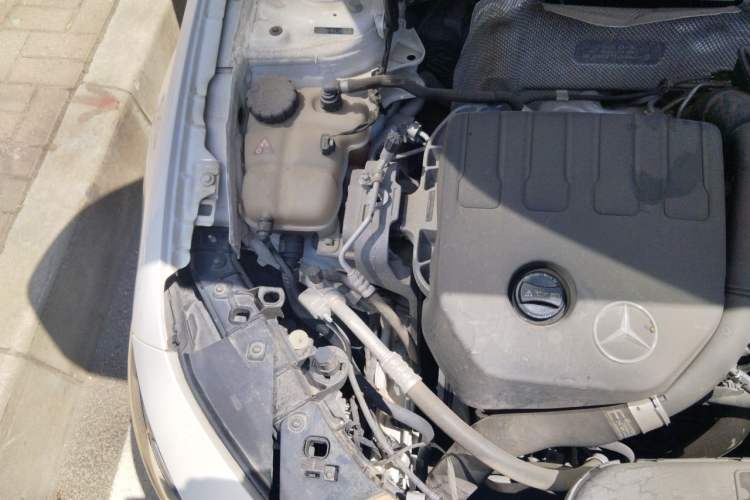 Used Mercedes-Benz A-Class 2020 Restyled A 200 L Sport Sedan Fashion Version Engine Bay Right