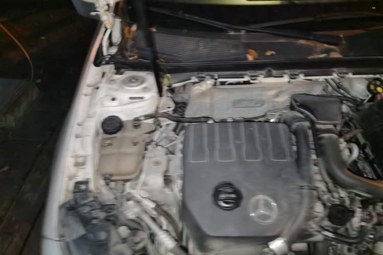 Used Mercedes-Benz A-Class 2020 A 200 L Engine Bay Right