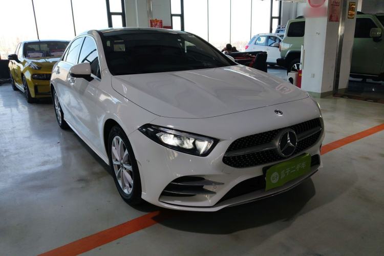 Used Mercedes-Benz A-Class 2020 Restyled A 200 L Sport Sedan Fashion Version Exterior 1