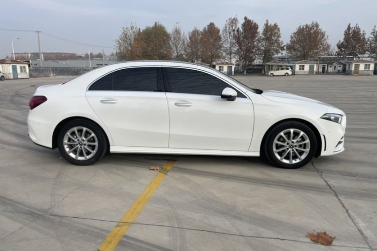Used Mercedes-Benz A-Class 2020 Restyled A 200 L Sport Sedan Fashion Version Exterior 1