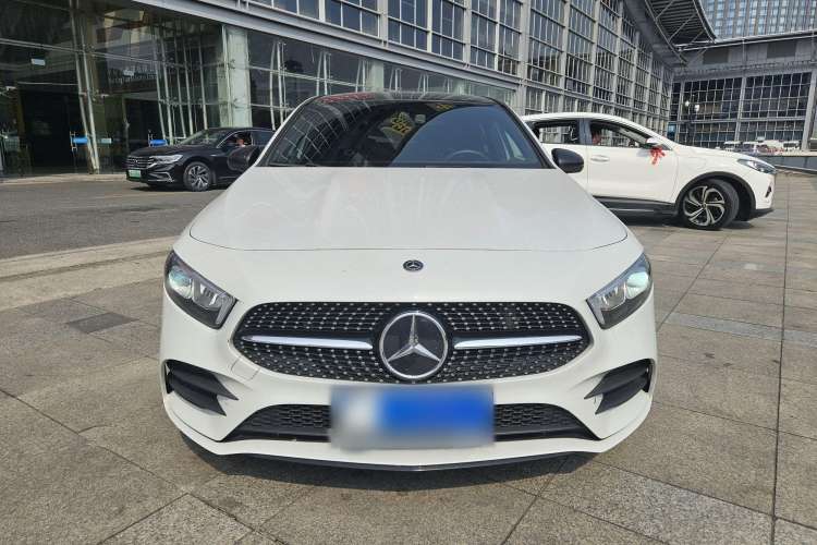Used Mercedes-Benz A-Class 2020 A 220 L 4MATIC Sport Sedan Exterior 1