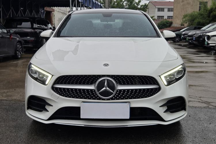 Used Mercedes-Benz A-Class 2020 Restyled A 200 L Sport Sedan Fashion Version Exterior 2