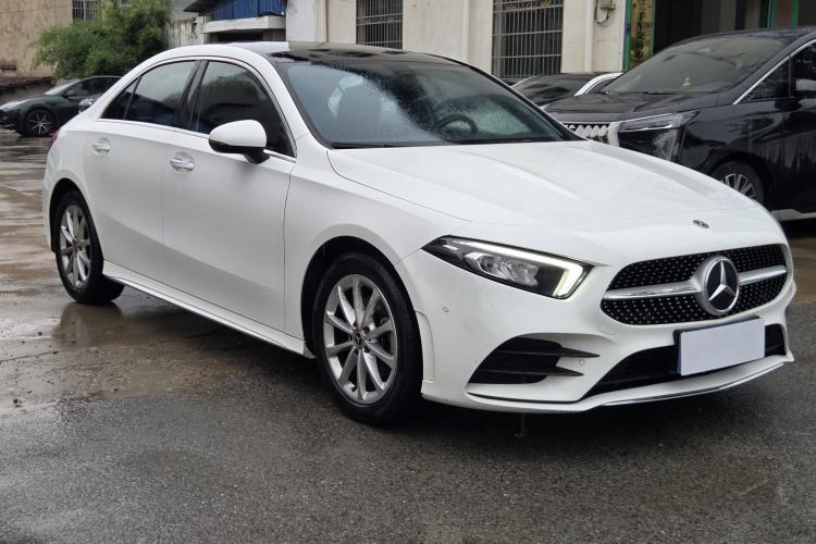 Used Mercedes-Benz A-Class 2020 Restyled A 200 L Sport Sedan Fashion Version Exterior 3