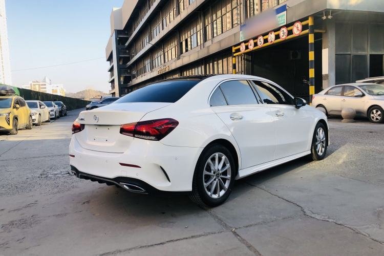 Used Mercedes-Benz A-Class 2020 Restyled A 200 L Sport Sedan Fashion Version Exterior 3