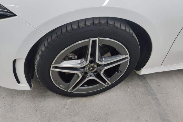 Used Mercedes-Benz A-Class 2020 Restyled A 200 L Sport Sedan Fashion Version Exterior 4