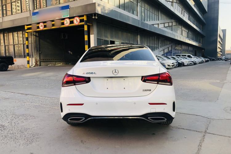 Used Mercedes-Benz A-Class 2020 Restyled A 200 L Sport Sedan Fashion Version Exterior 4