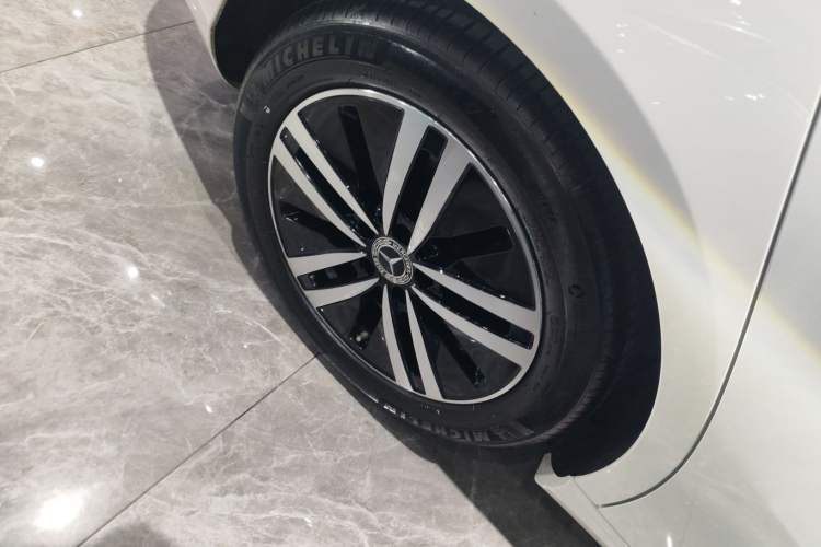 Used Mercedes-Benz A-Class 2020 A 180 L Exterior 5