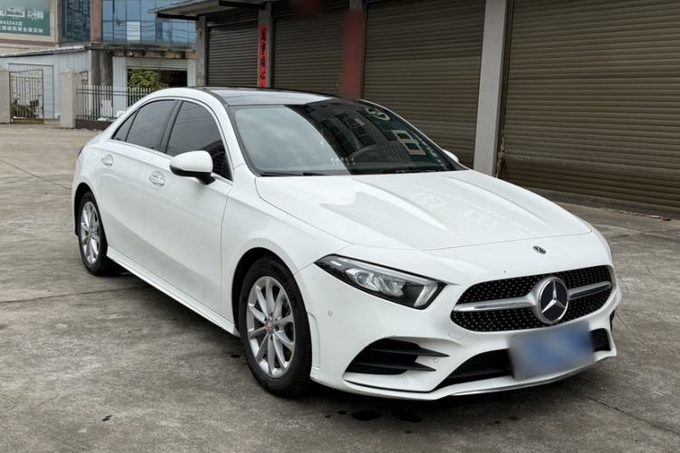Used Mercedes-Benz A-Class 2020 Restyled A 200 L Sport Sedan Fashion Version Exterior 5