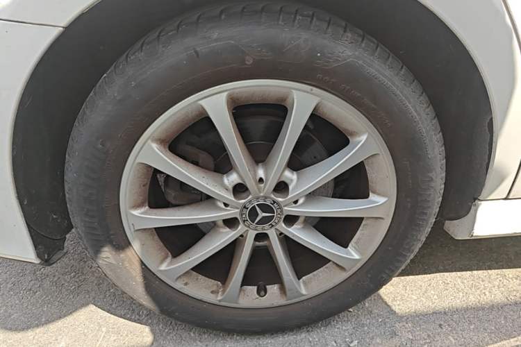 Used Mercedes-Benz A-Class 2020 Restyled A 200 L Sport Sedan Fashion Version Exterior 5