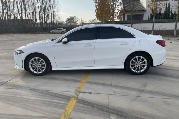 Used Mercedes-Benz A-Class 2020 Restyled A 200 L Sport Sedan Fashion Version Exterior 5