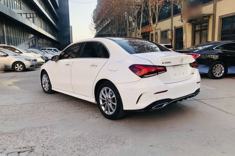 Used Mercedes-Benz A-Class 2020 Restyled A 200 L Sport Sedan Fashion Version Exterior 5