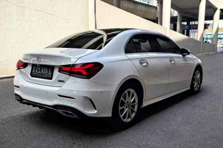 Used Mercedes-Benz A-Class 2020 Restyled A 200 L Sport Sedan Fashion Version Exterior 6