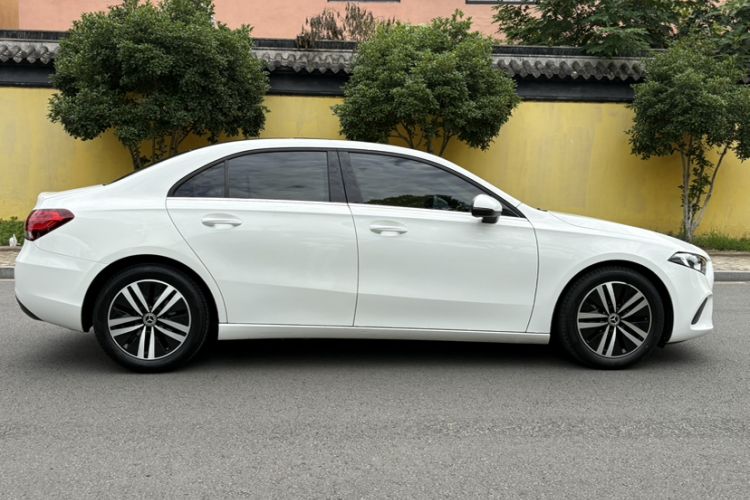 Used Mercedes-Benz A-Class 2020 Revised A 180 L Exterior 6