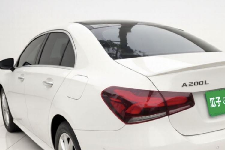 Used Mercedes-Benz A-Class 2020 Restyled A 200 L Sport Sedan Fashion Version Exterior 8